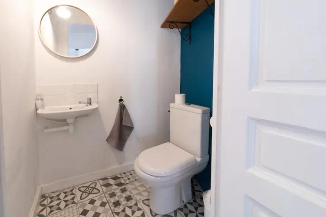 Magnifique Appartement De Charme Avec Vue Sur Le Palais Des Papes A Avignon Wifi Gratuit المظهر الخارجي الصورة