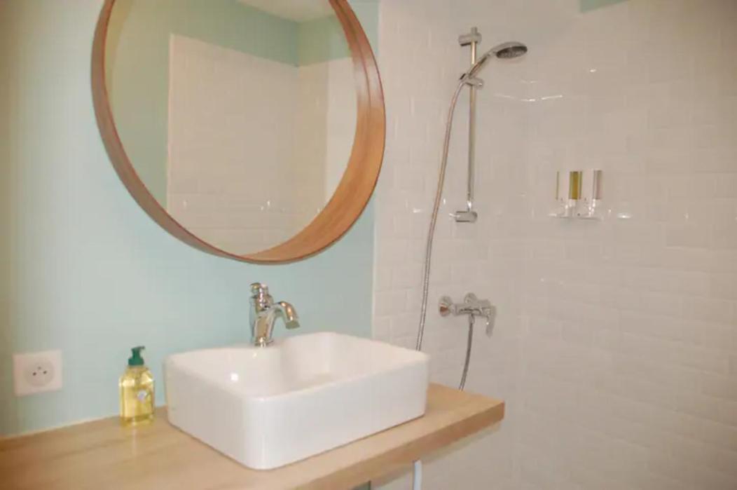 Magnifique Appartement De Charme Avec Vue Sur Le Palais Des Papes A Avignon Wifi Gratuit المظهر الخارجي الصورة
